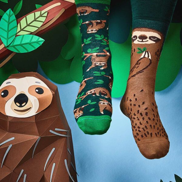 Sloth Life Faultiersocken von Many Mornings 2 | Sloth Life Faultiersocken