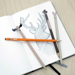 KIKKERLAND Woodland Bleistifte Set mit 4 Waldtieren 2 | Idee regalo con orsetti